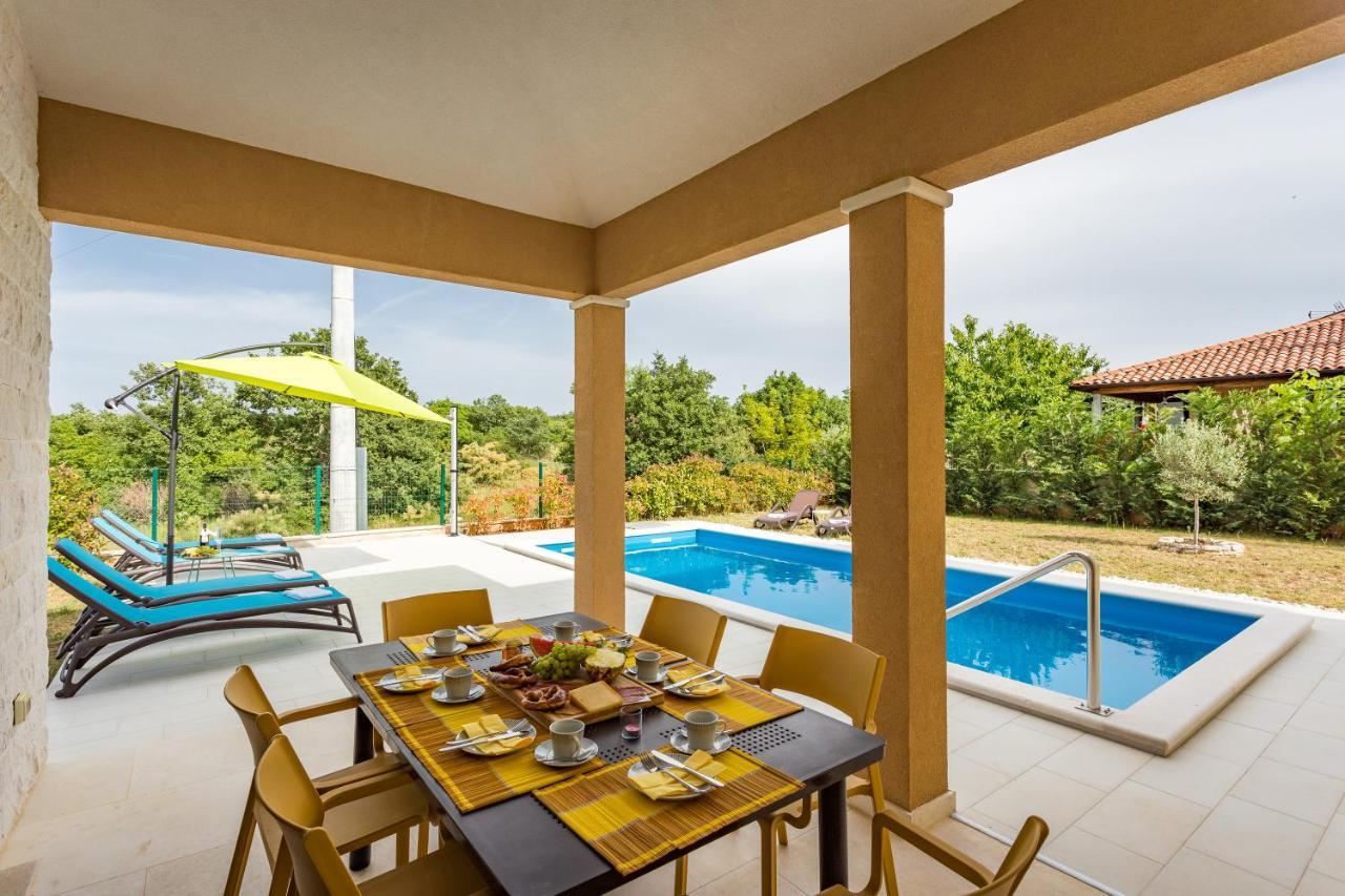 Ferienhaus Kaldanija Exterior foto
